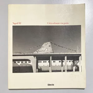 Book Cover: Napoli 82 – Città sul mare con porto